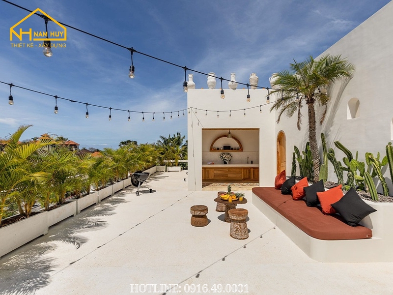 Mẫu thiết kế sân thượng kiểu Boho những người yêu thích sự khác biệt, tự do và không gò bó trong quy chuẩn thiết kế thông thường. Nơi sống ảo lý tưởng trong chính ngooi nhà của bạn.