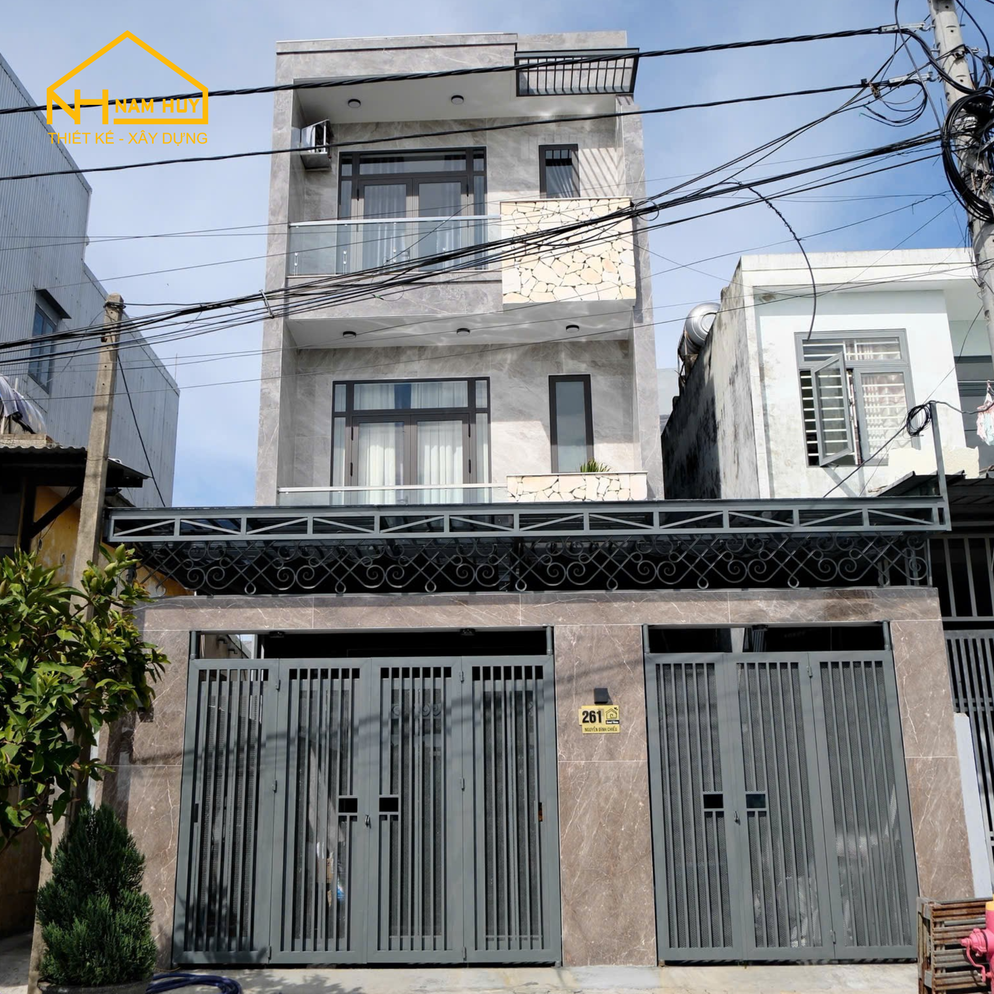 Nhà 3 tầng hiện đại